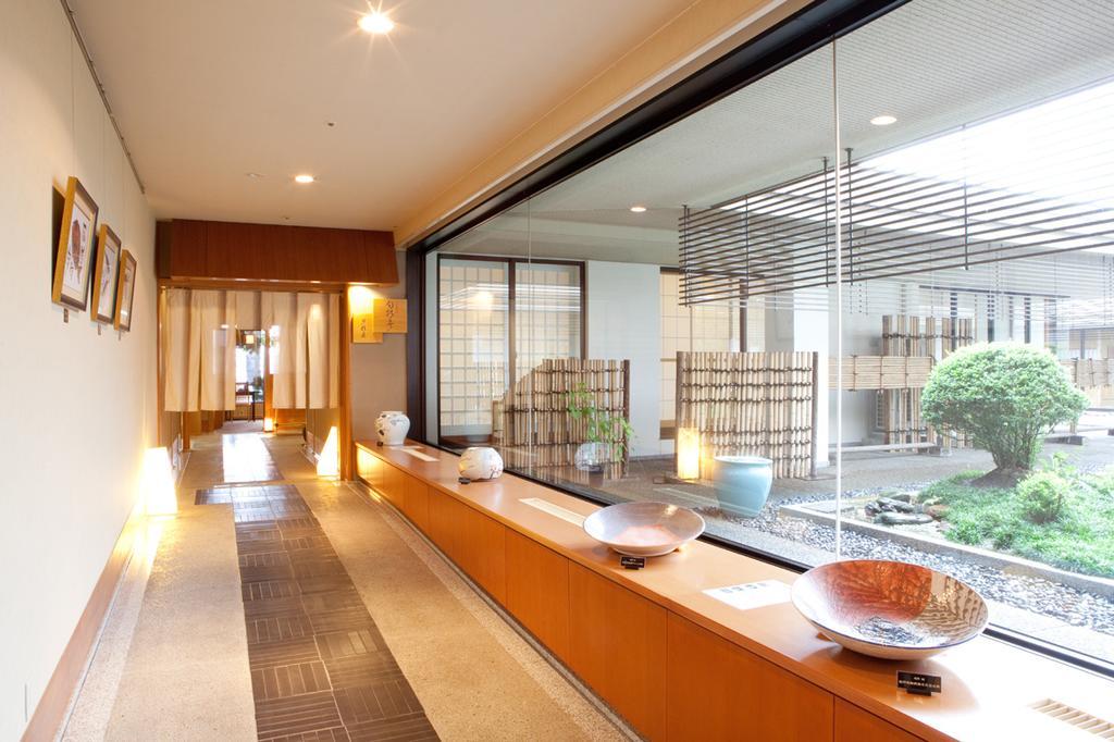 Hotel Granmirage Uozu Екстериор снимка